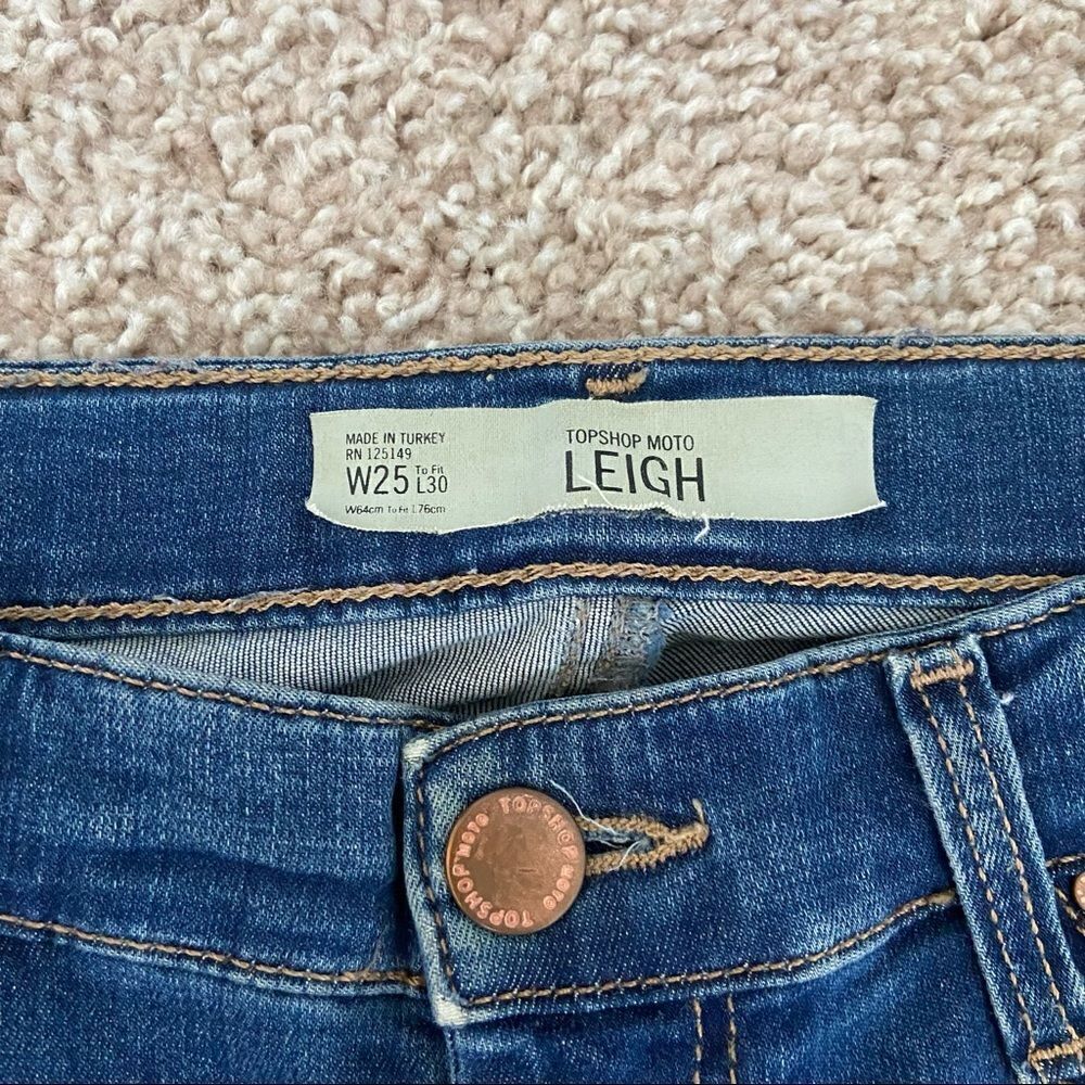 Topshop Blue Distressed Leigh Jeans - Picture 2 of 3